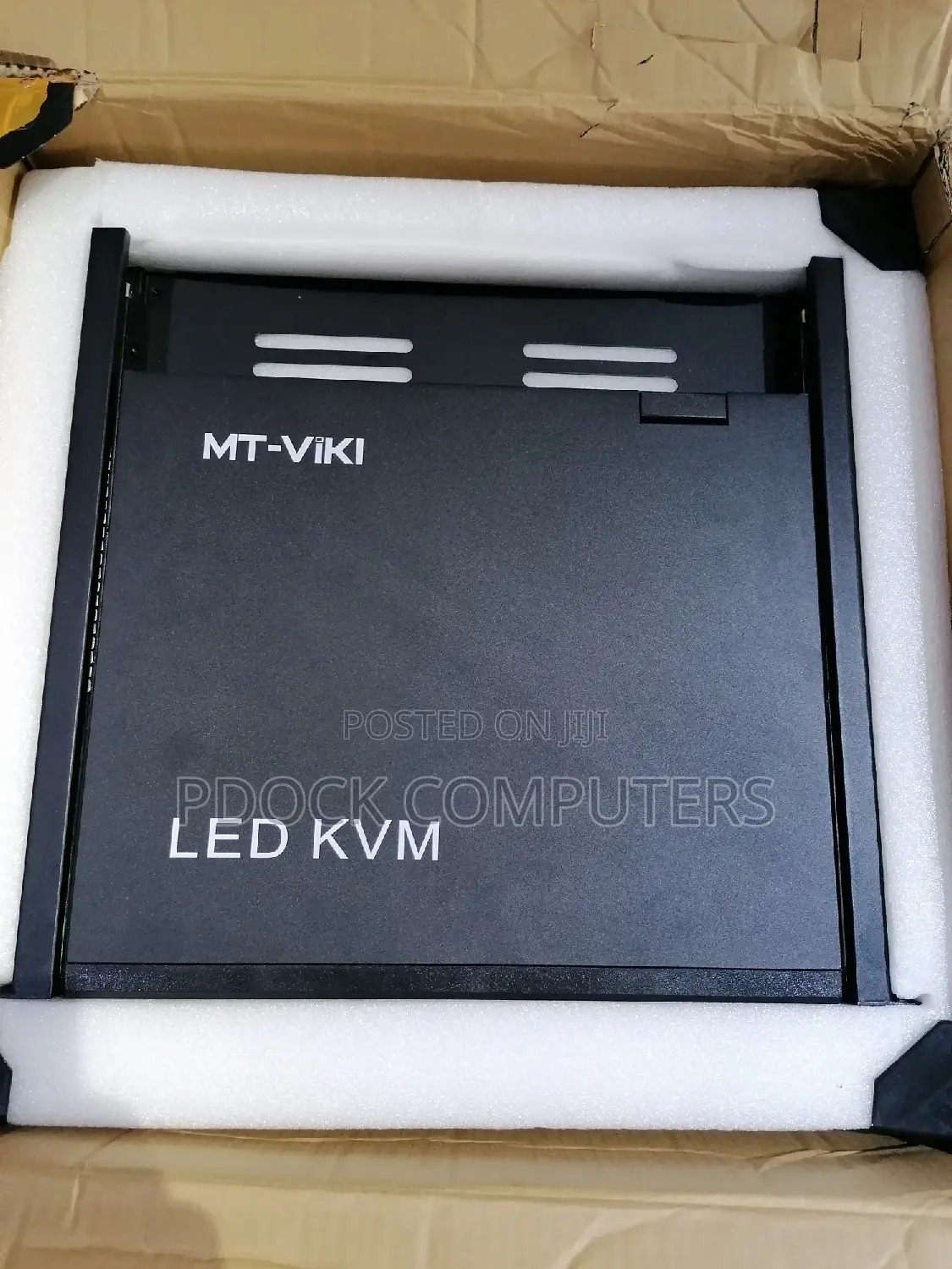 Mt-Viki LCD KVM Console 16 Port + 17 Inch Monitor