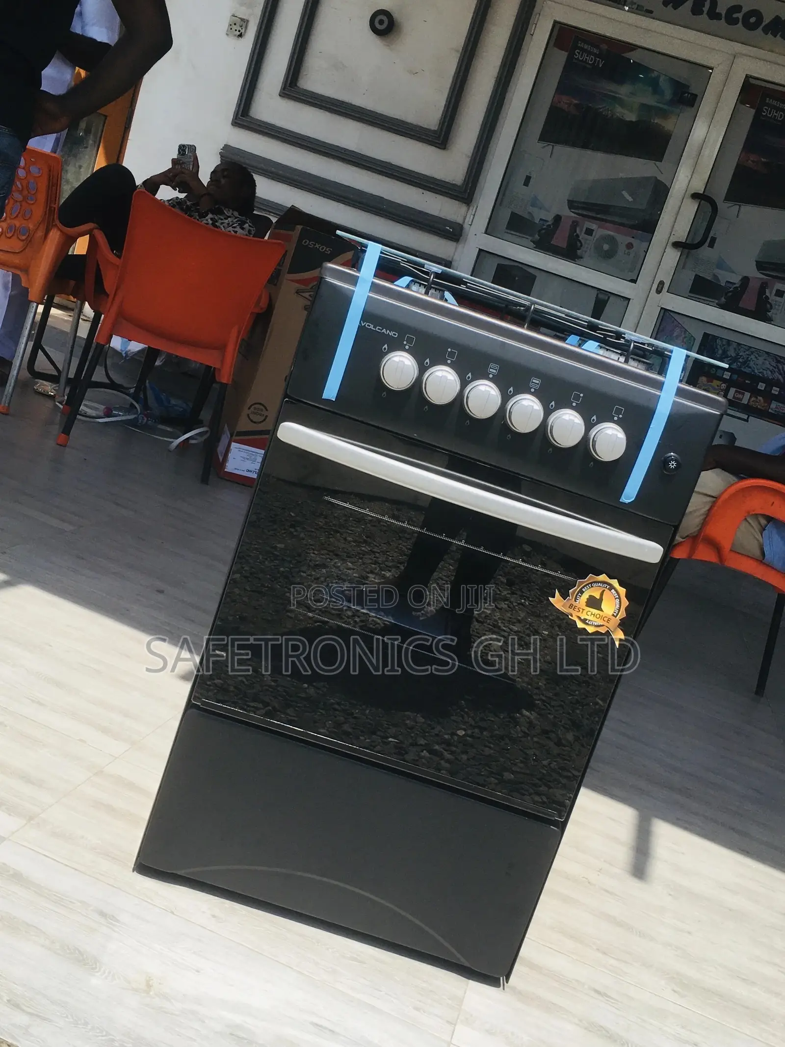 Volcano 4 Gas Cooker Oven With Grill 50x50 Black Glass Lid