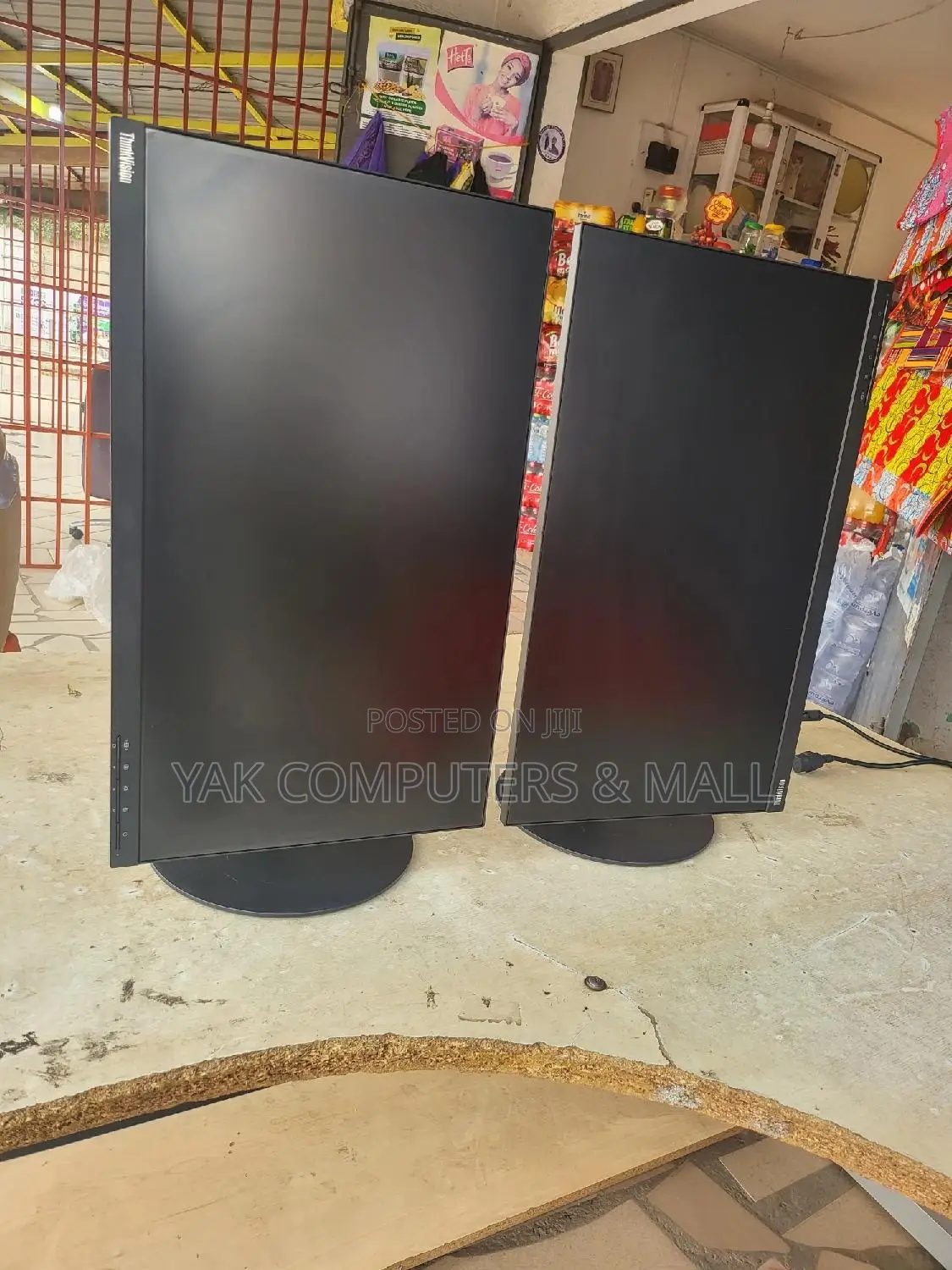24inch Lenovo Bezeles Monitor Ips Display,Hdmi,Dp Vga USB