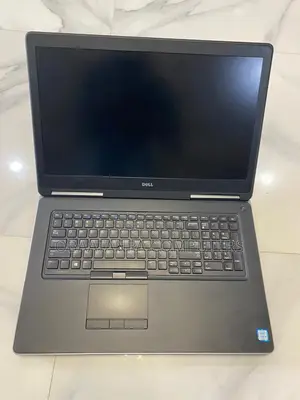Laptop Dell Precision 17 7720 32GB Intel Xeon SSD 512GB