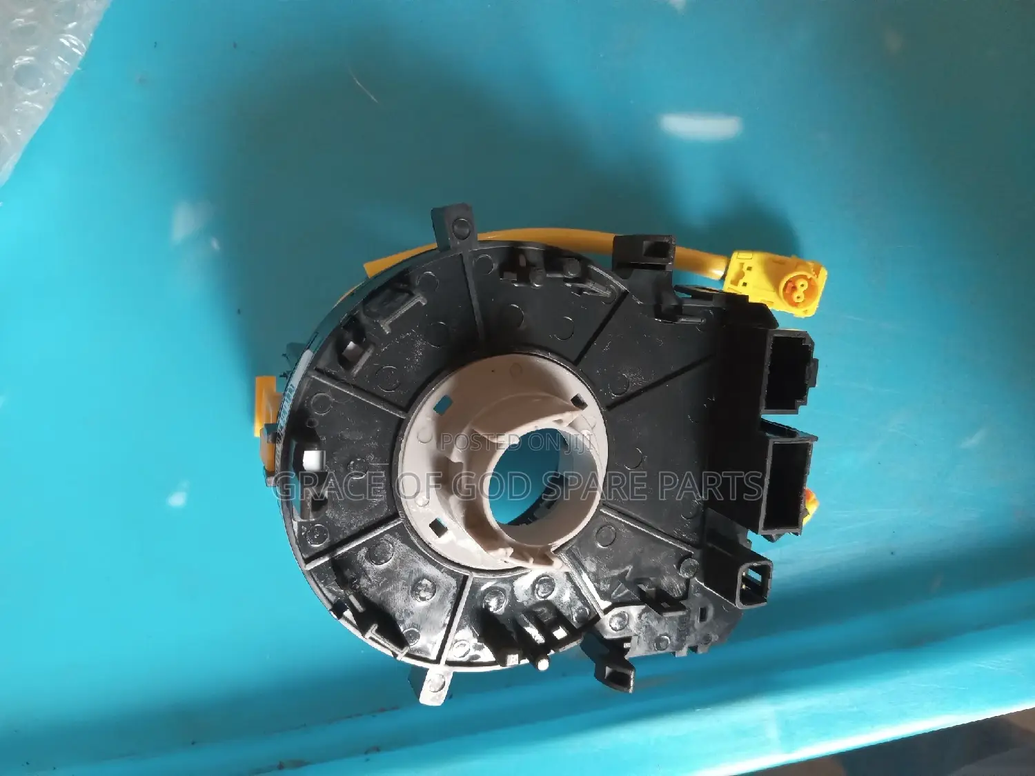 Kia-Optma 2015-17 2.4L Horn Plate Original