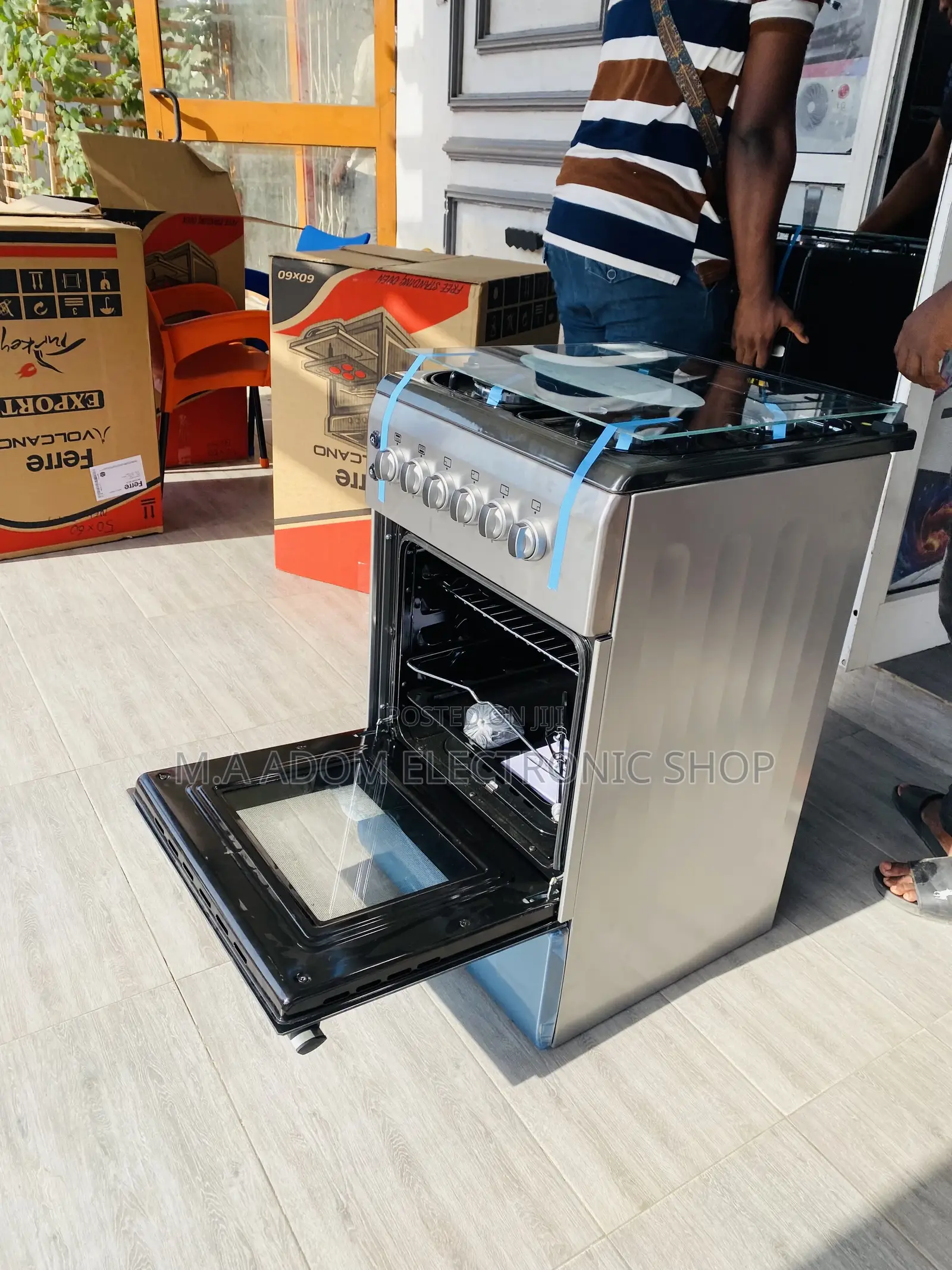 Durable Ferre 50x60 4 Gas Burner With Oven and Grill(Gray).