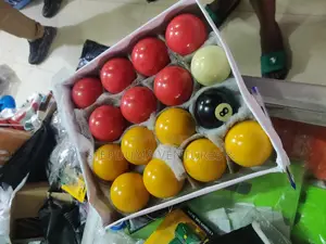 Snooker Balls ( 2 Colours)
