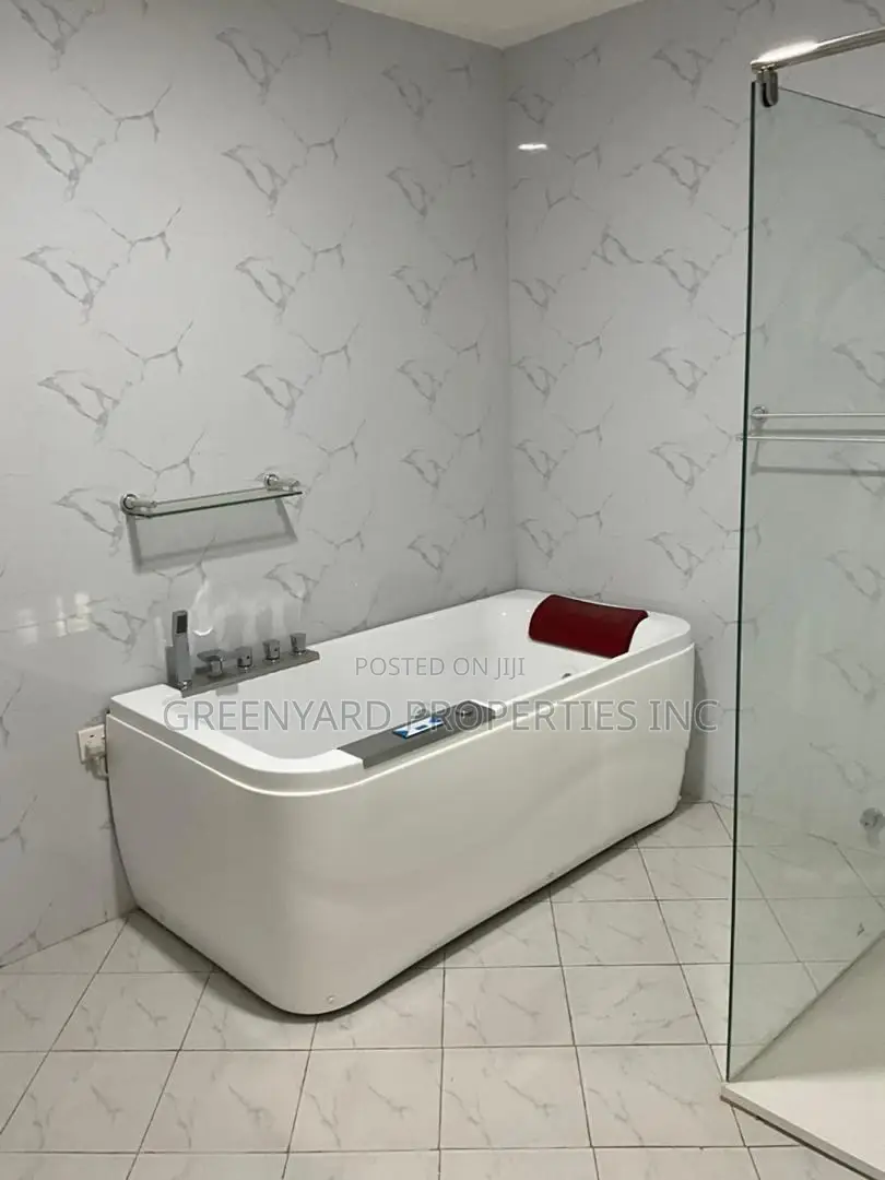 4bdrm House in Acp, Kwabenya for sale