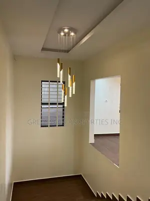 4bdrm House in Acp, Kwabenya for sale