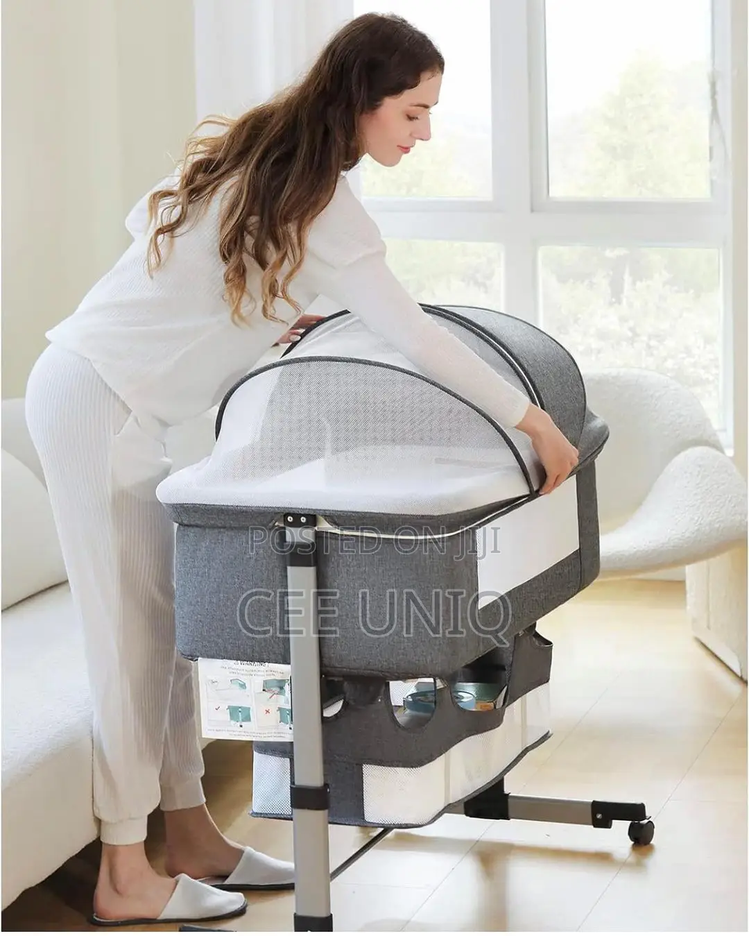Bedside Bassinet or Co Sleeper