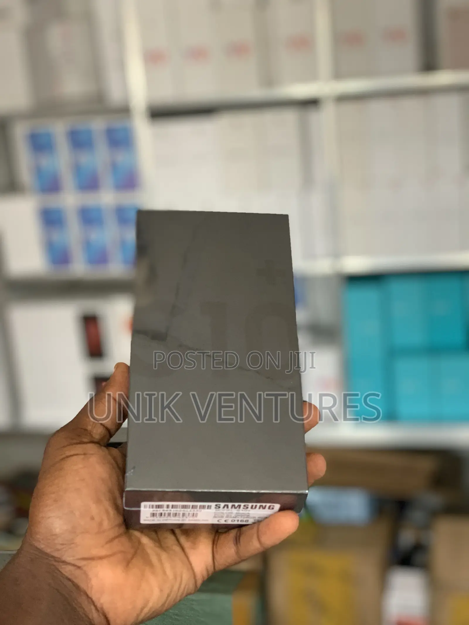 New Samsung Galaxy S10 128 GB Black