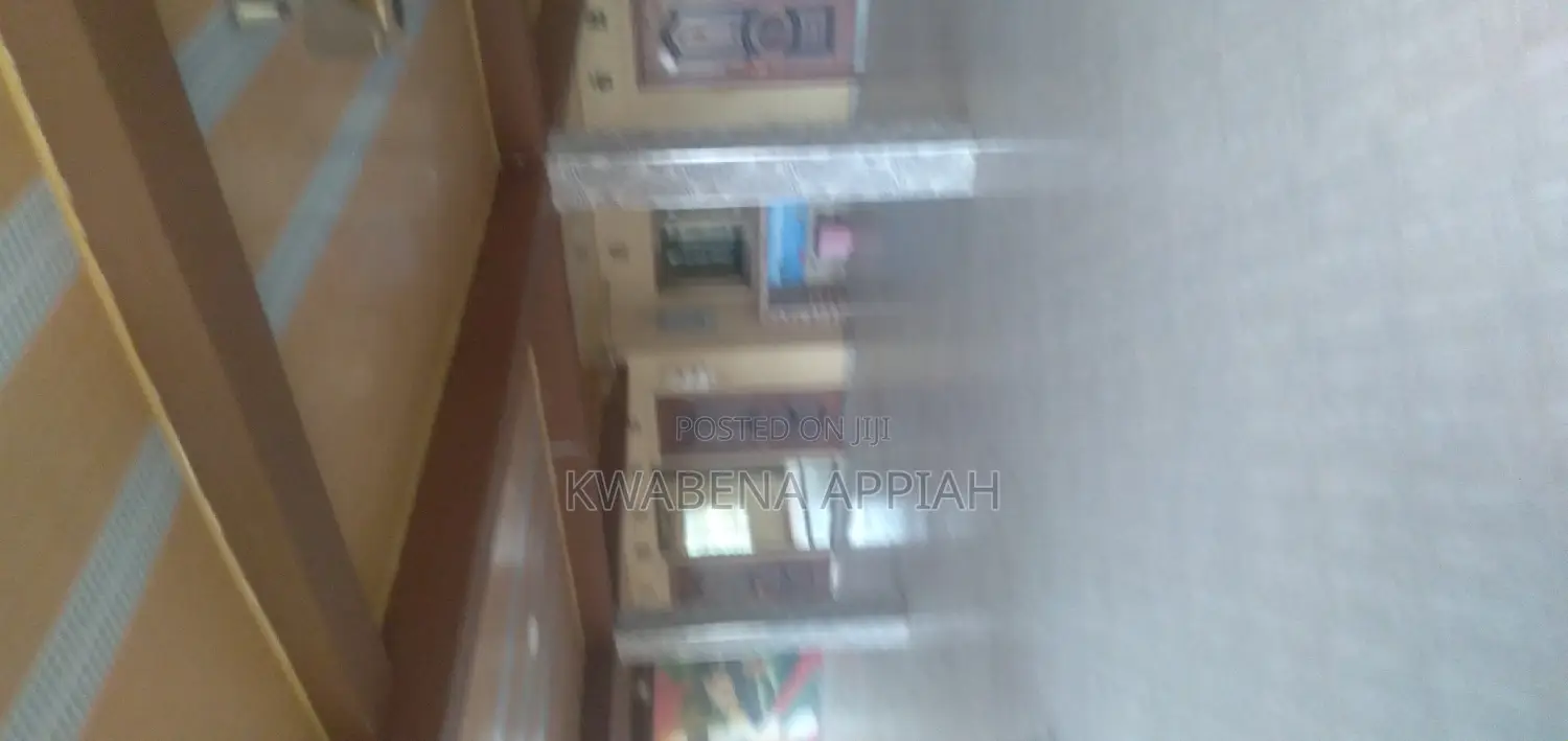 Orditurium for Church or Office Is for Rent