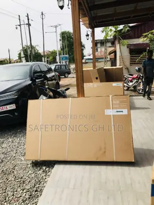 Smart Samsung Black Electric Glossy Qled Q60C 65 Inches