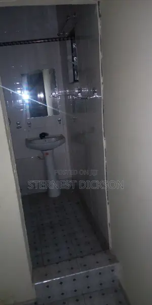 1bdrm Block of Flats in Awudu Agency, Baah Yard for rent