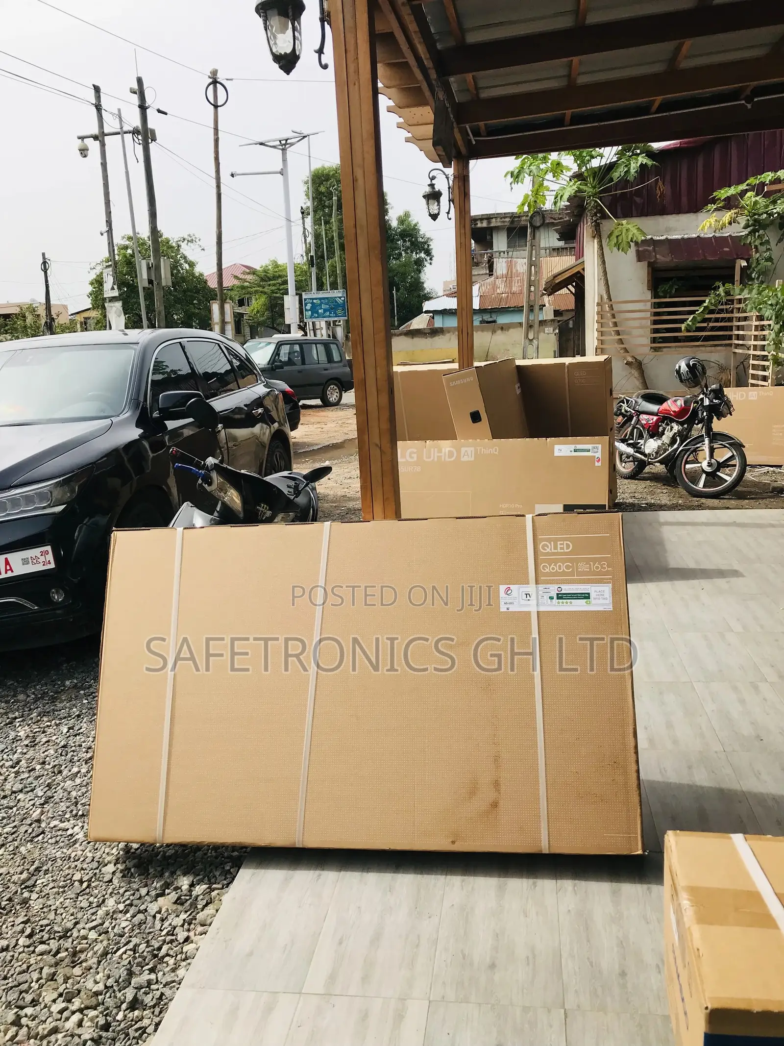 Smart Q60C Samsung Black Electric 65 Inches Glossy Qled 
