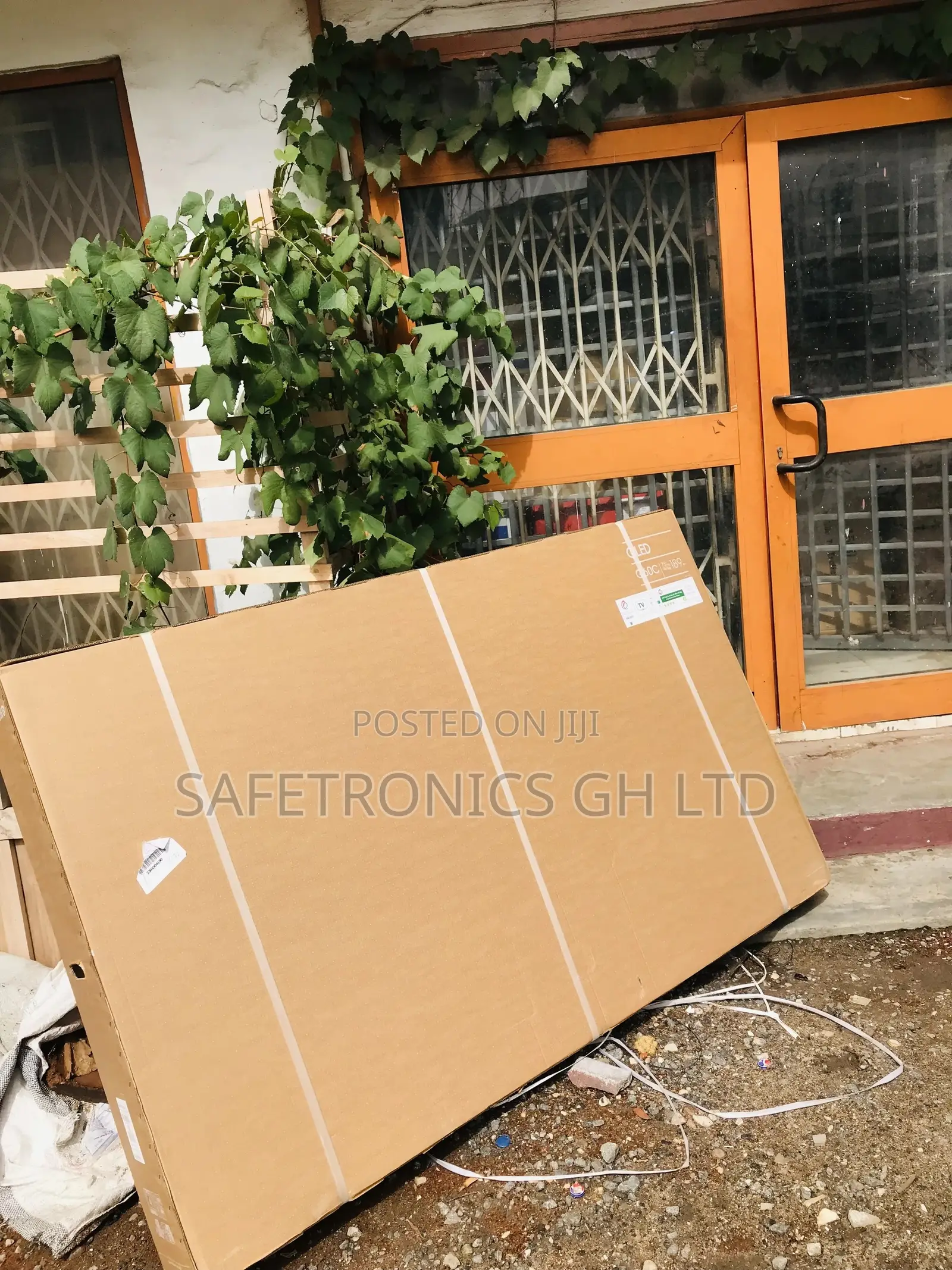 Q60C Smart Electric 75 Inches Qled Glossy Black Samsung Tv