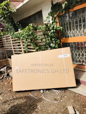75 Inches Glossy Qled Samsung Black Electric Smart Q60C Tv