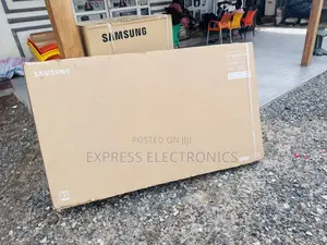 Mesmeric New Slim Black Samsung UHD Smart 65cu800