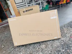 Sharpe UHD Smart Glossy Black 65”Cu80000 2023