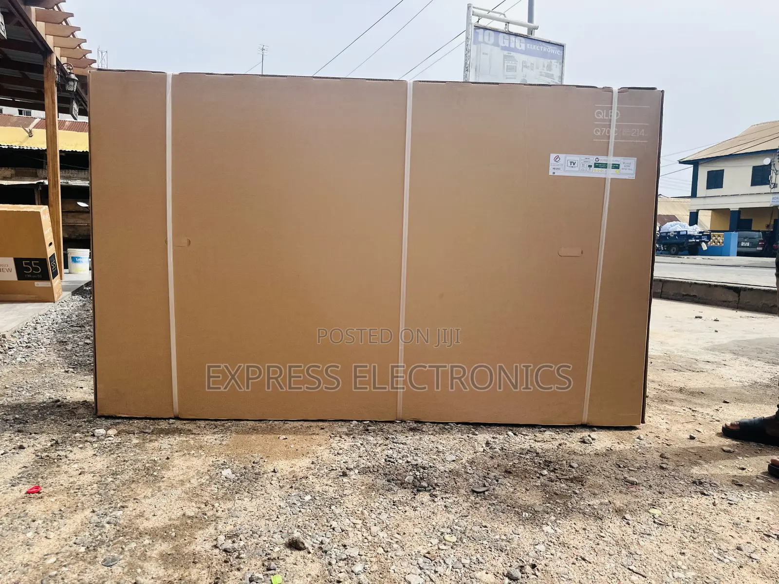 Quality Yet Affordable QLED UHD Smart Samsung 85”Q70