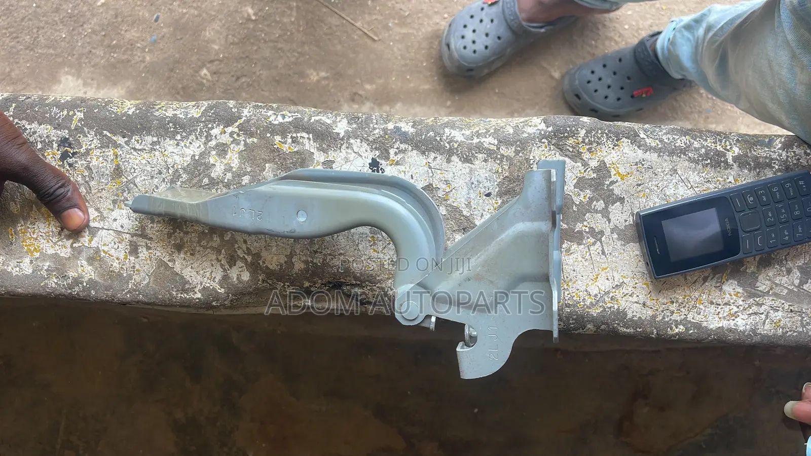 Mitsubishi Montero Pajero Outlander L200 Bonnet Inches