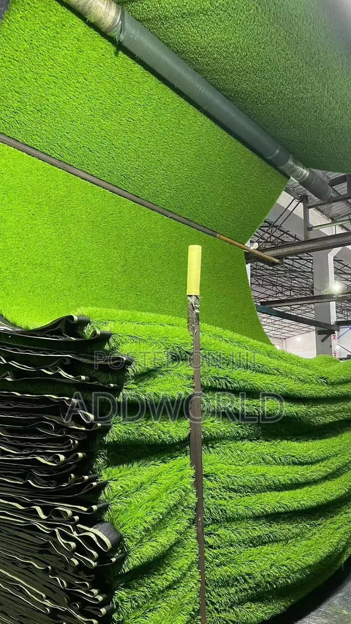 Premium Green Grass 40mm Thickness 200gh Per SQM