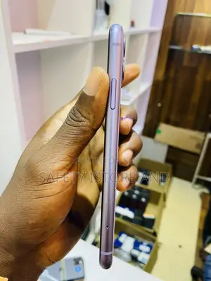 New Apple iPhone 11 128 GB Purple