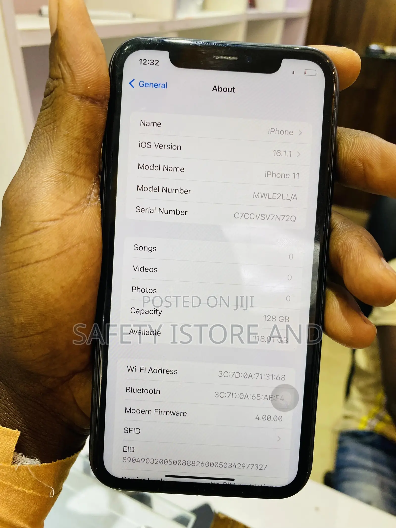 New Apple iPhone 11 128 GB Black