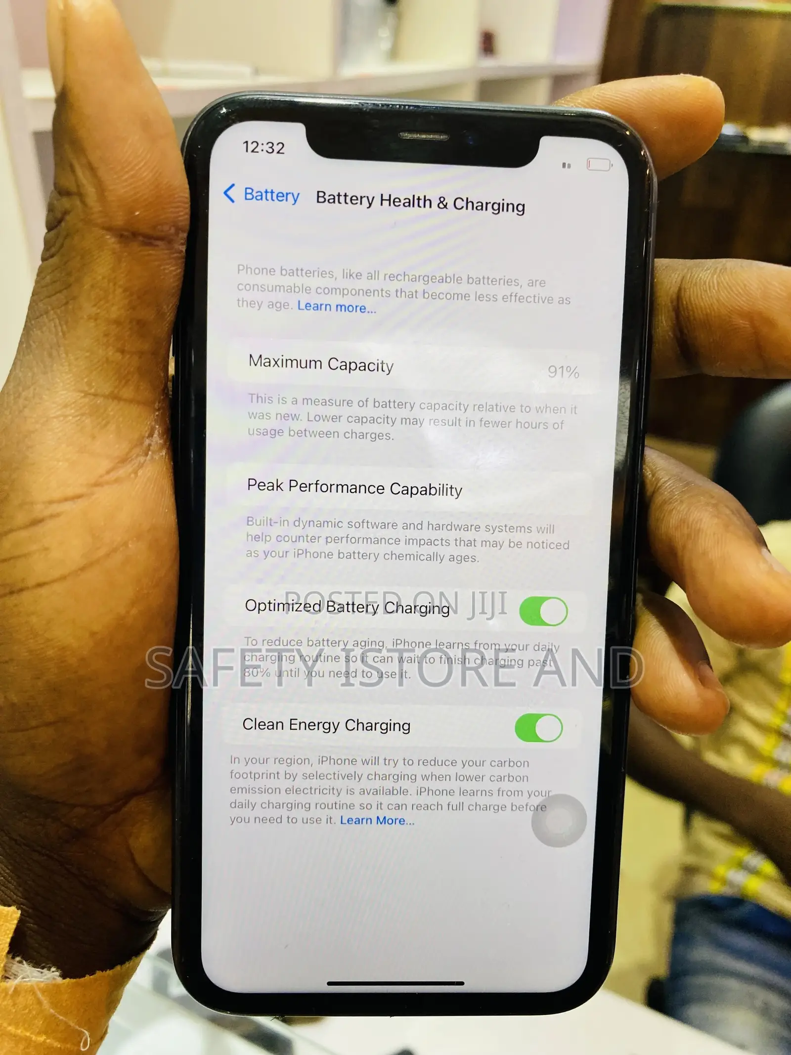 New Apple iPhone 11 128 GB Black