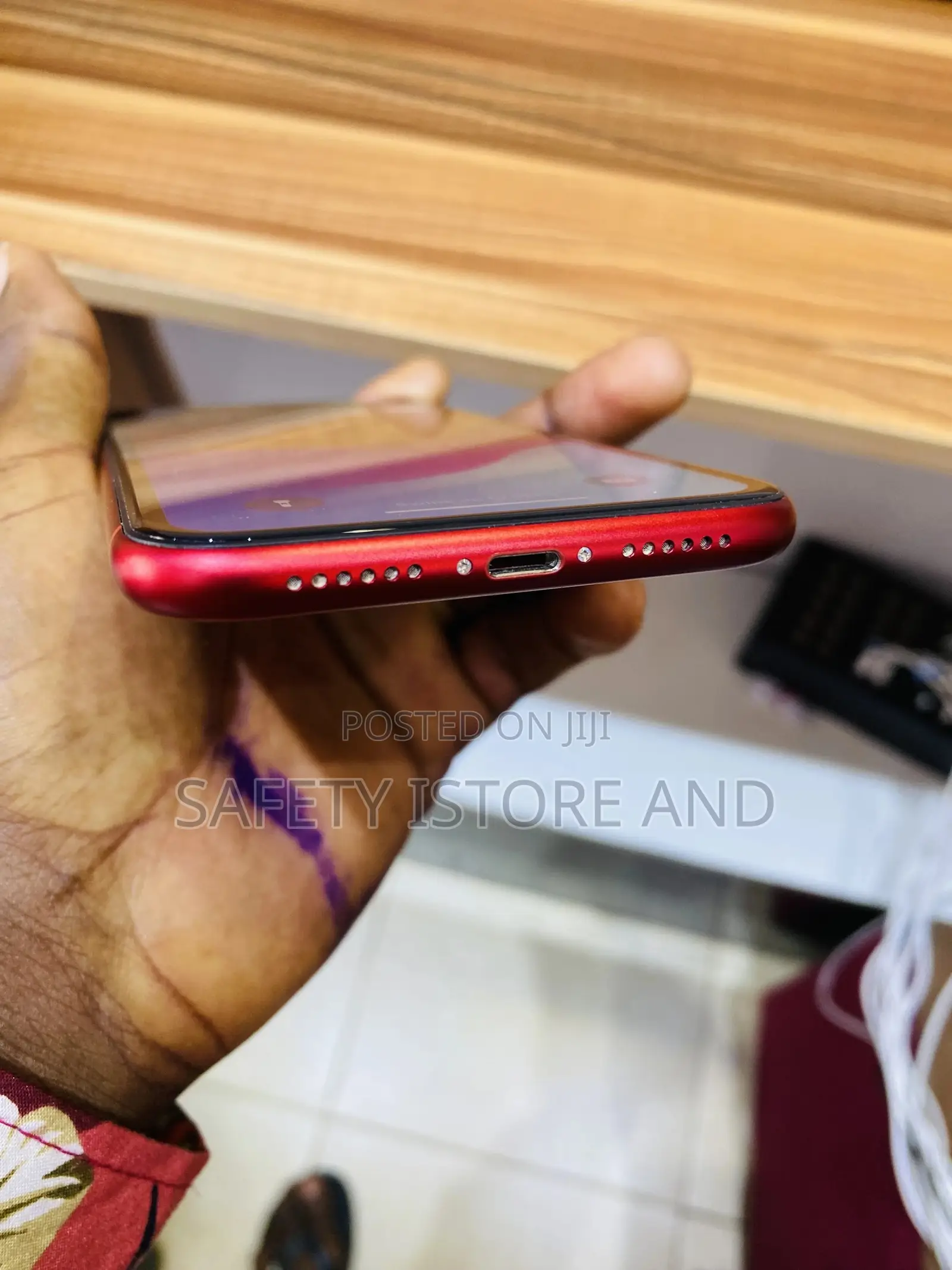 New Apple iPhone XR 128 GB Red