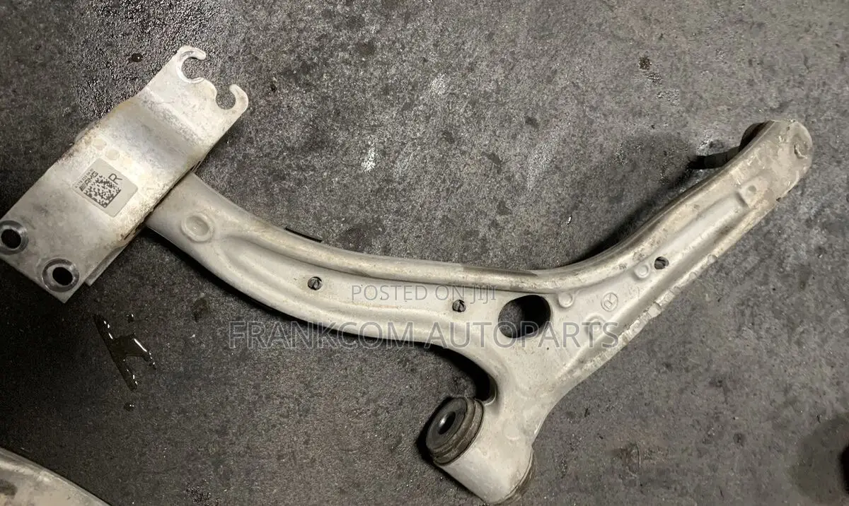 Mercedes Benz Cla 250 2013-2019 Front Lower Arms
