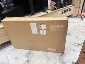 Dynamic Color UHD Smart Samsung 43”Cu7000 Tv