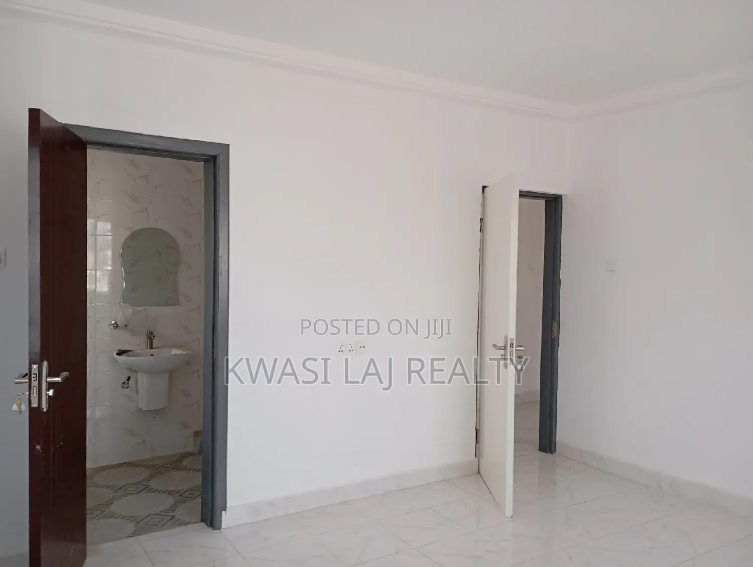 3bdrm House in Acp, Pokuase for sale