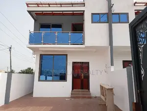 3bdrm House in Acp, Pokuase for sale