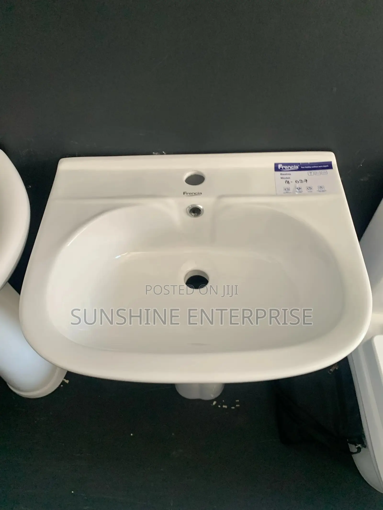 Wash Hand Basin and Stand