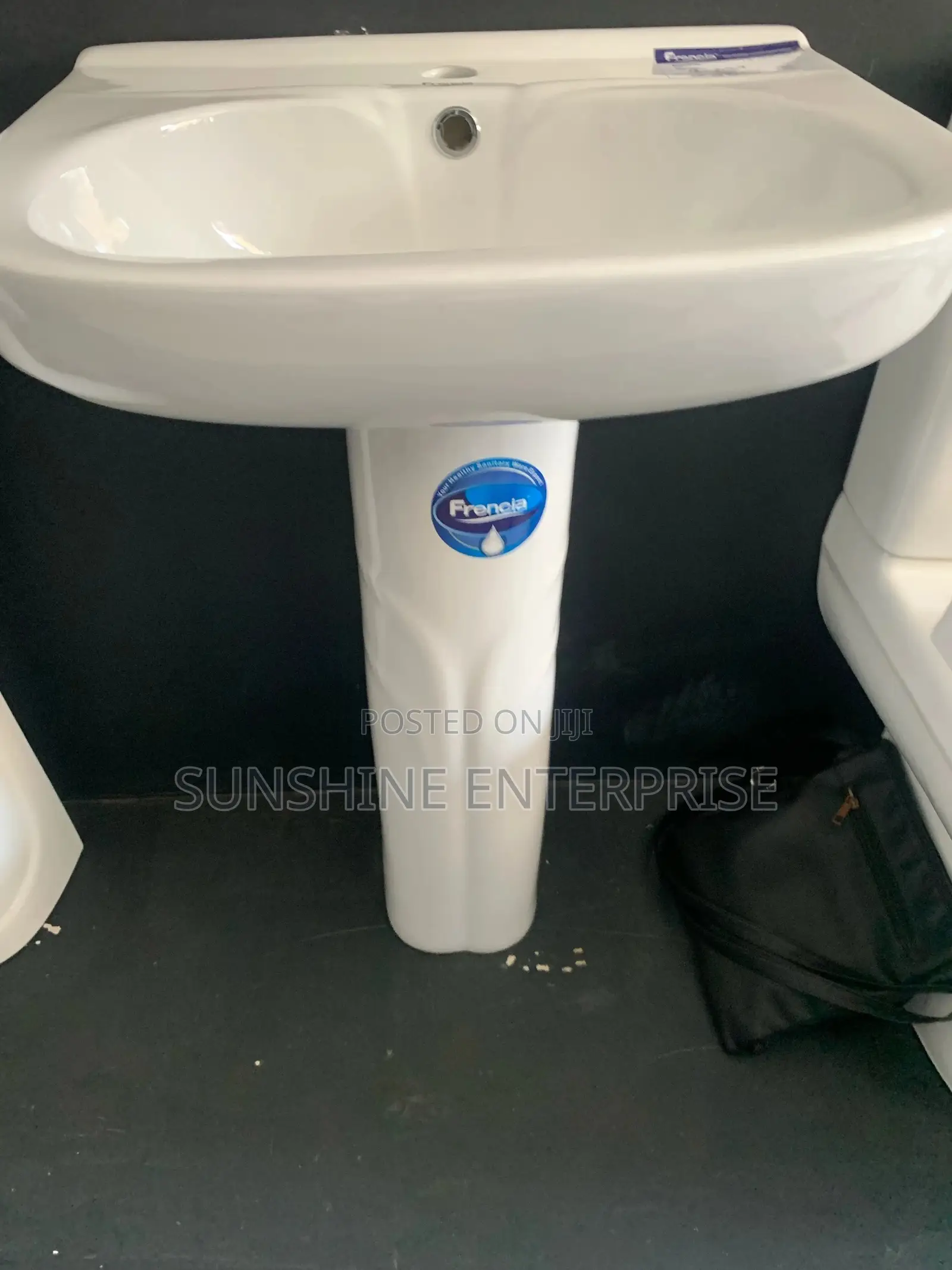 Wash Hand Basin and Stand