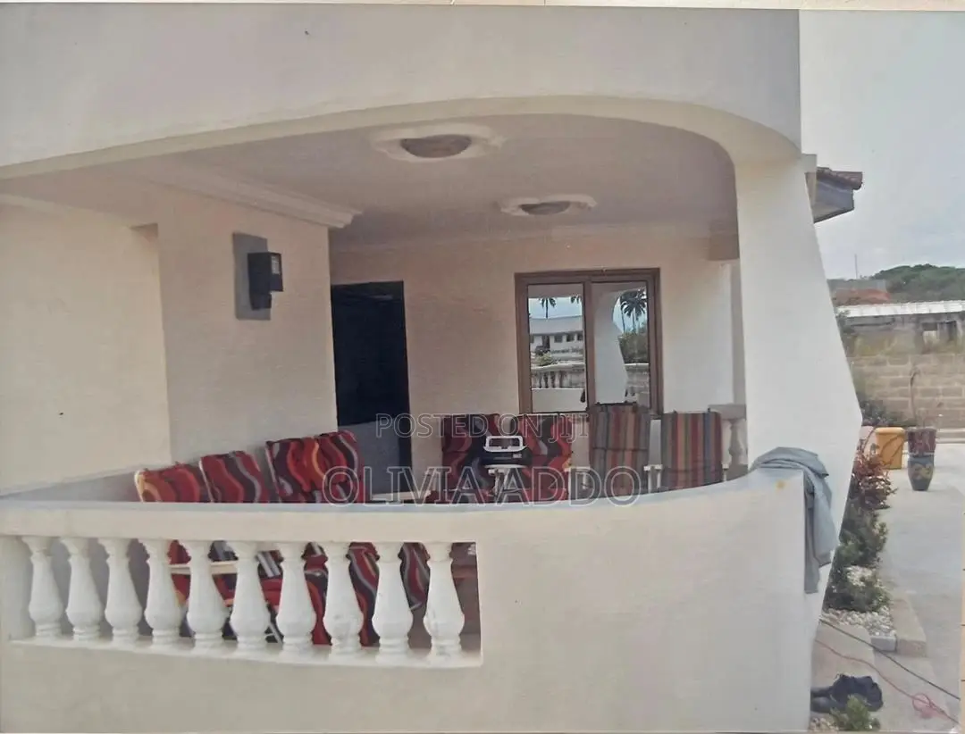 Furnished 6bdrm Villa in Spanish House, Takoradi for sale