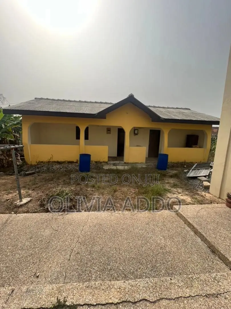 Furnished 6bdrm Villa in Spanish House, Takoradi for sale