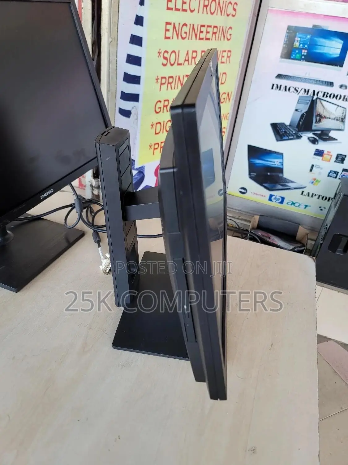 Desktop Computer Fujitsu Esprimo /24 8GB Intel Core I3 HDD 1T
