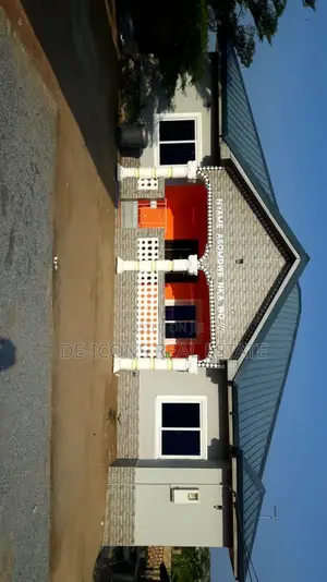 4bdrm Mansion in De-Icons Real Estate, Awutu Senya East Municipal