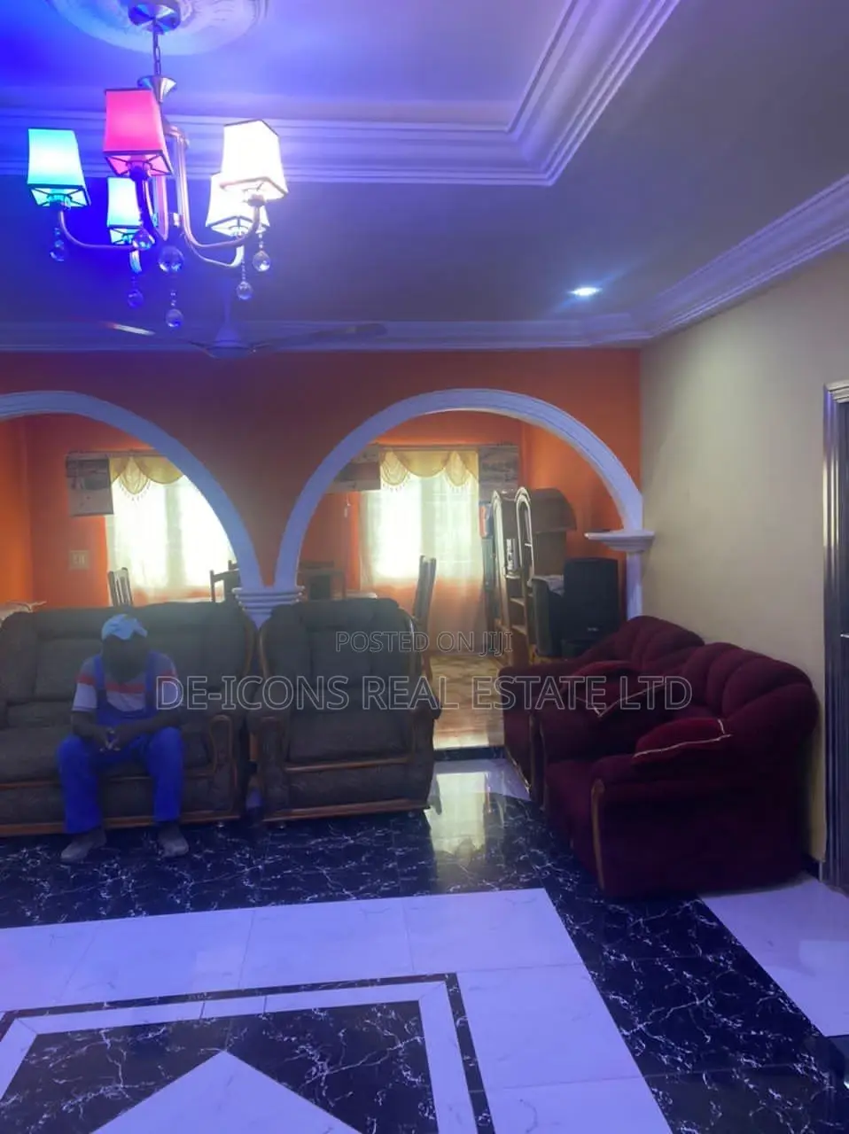 4bdrm Mansion in De-Icons Real Estate, Awutu Senya East Municipal