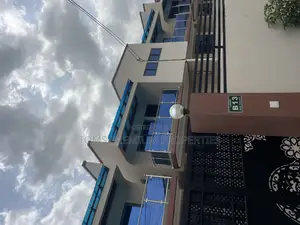 3bdrm Duplex in Oyarifa Mall for rent