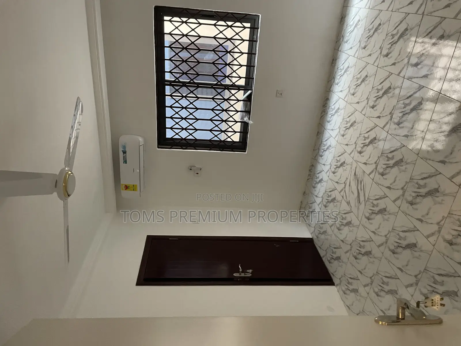 3bdrm Duplex in Oyarifa Mall for rent