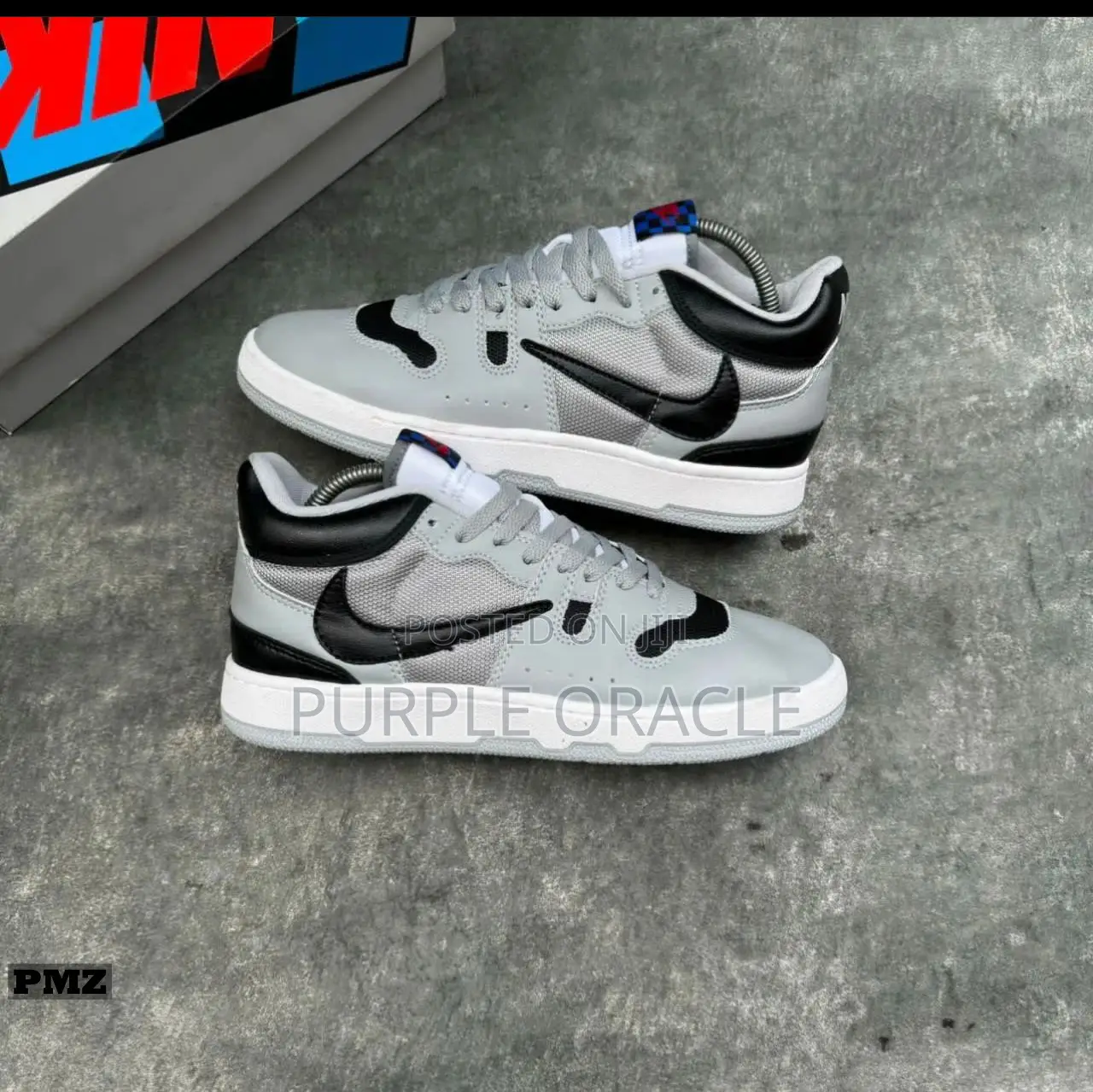 Lace-Up Nike Casual Footwear