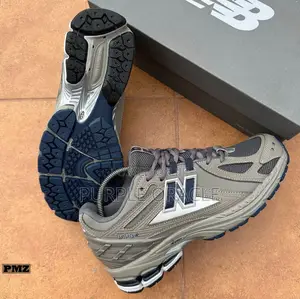 Timeless New Balance Canvas Sneakers