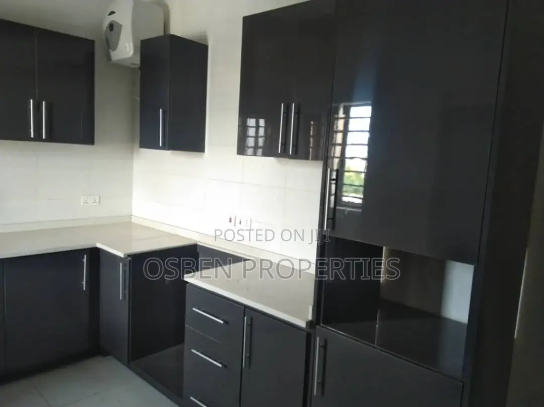 Furnished 5bdrm Mansion in Pleasant Properties, Spintex for sale
