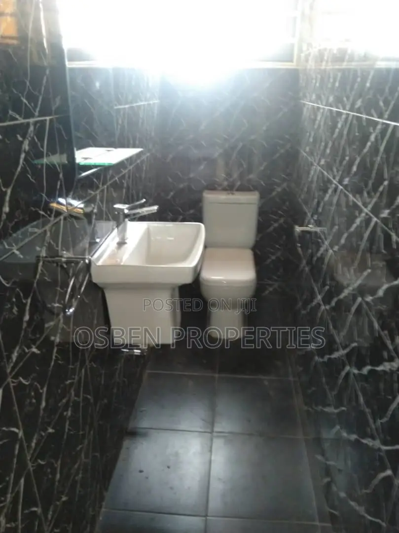 Furnished 5bdrm Mansion in Pleasant Properties, Spintex for sale