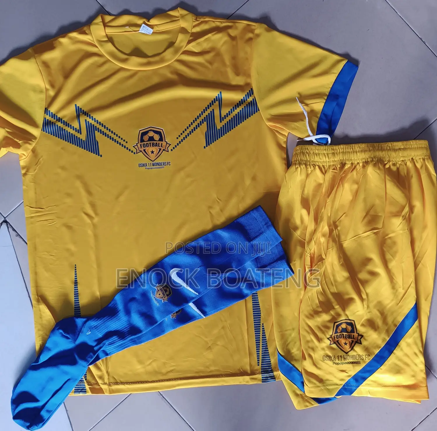 Jerseys Set and Customizing