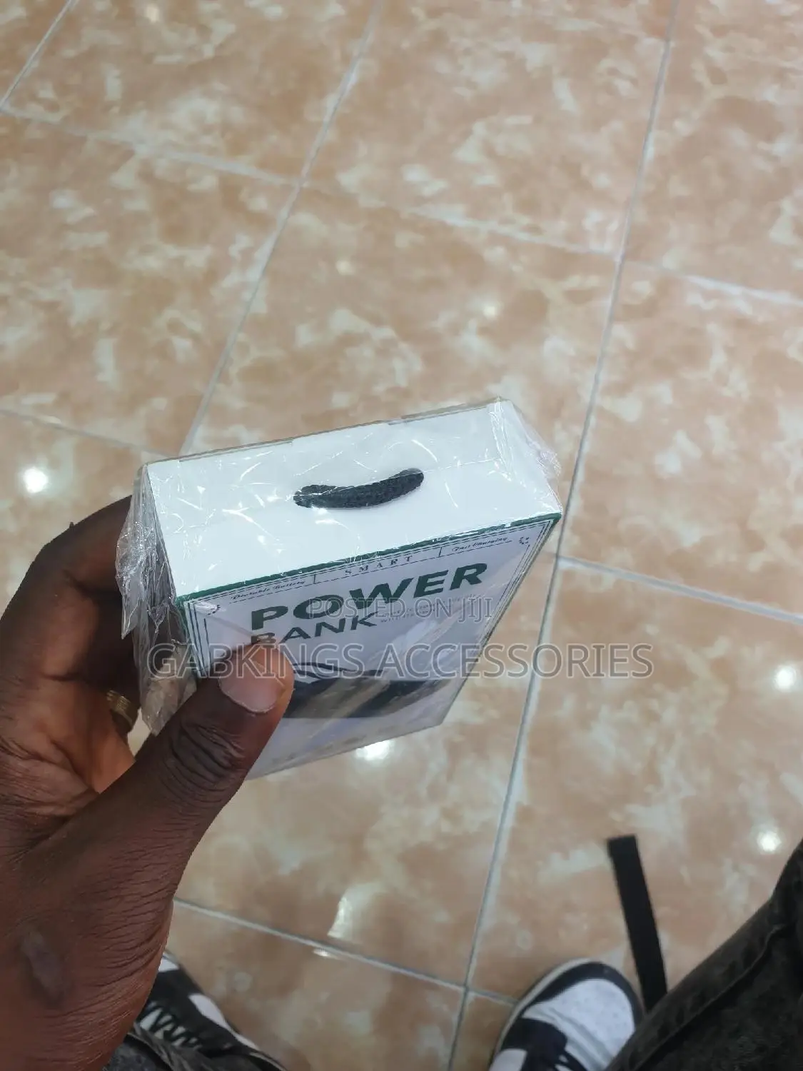 Smart Wireless Powerbank With Built-in Cables