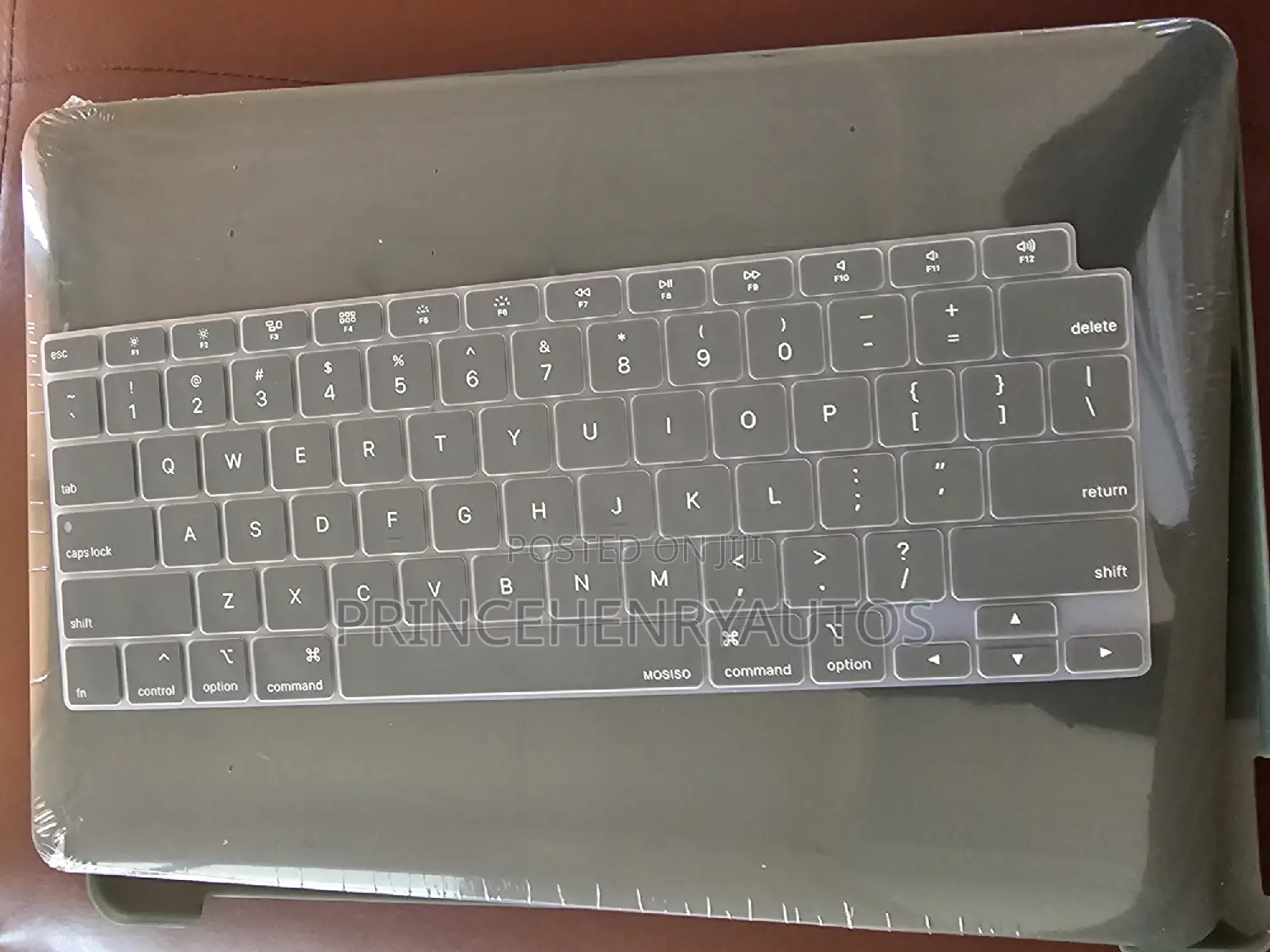 Macbook Air M1 Case+ Keyboard Cover Bundle