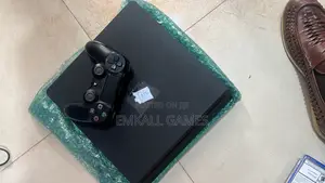 Playstation 4 Slim 1 Tb