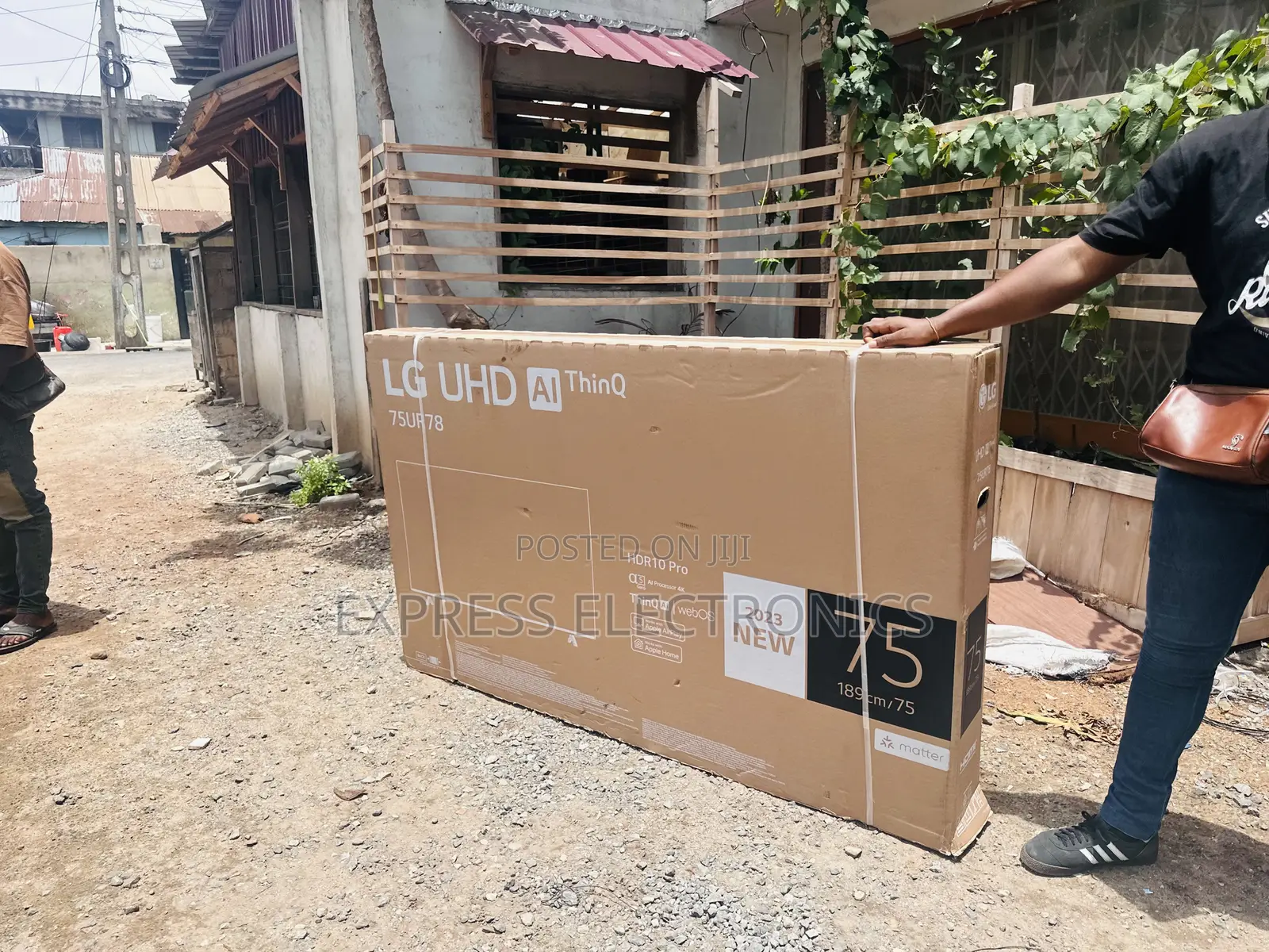 Clear Display UHD Smart Glossy LG 75”Ur78
