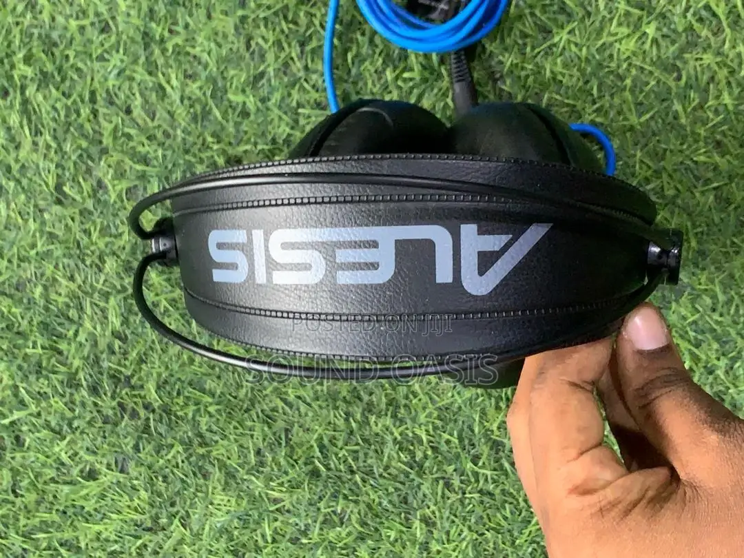 Alesis Srp100 Closed-Back Studio Reference Headphones
