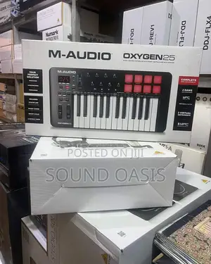 M-Audio Oxygen 25 25-Key USB MIDI Keyboard Controller